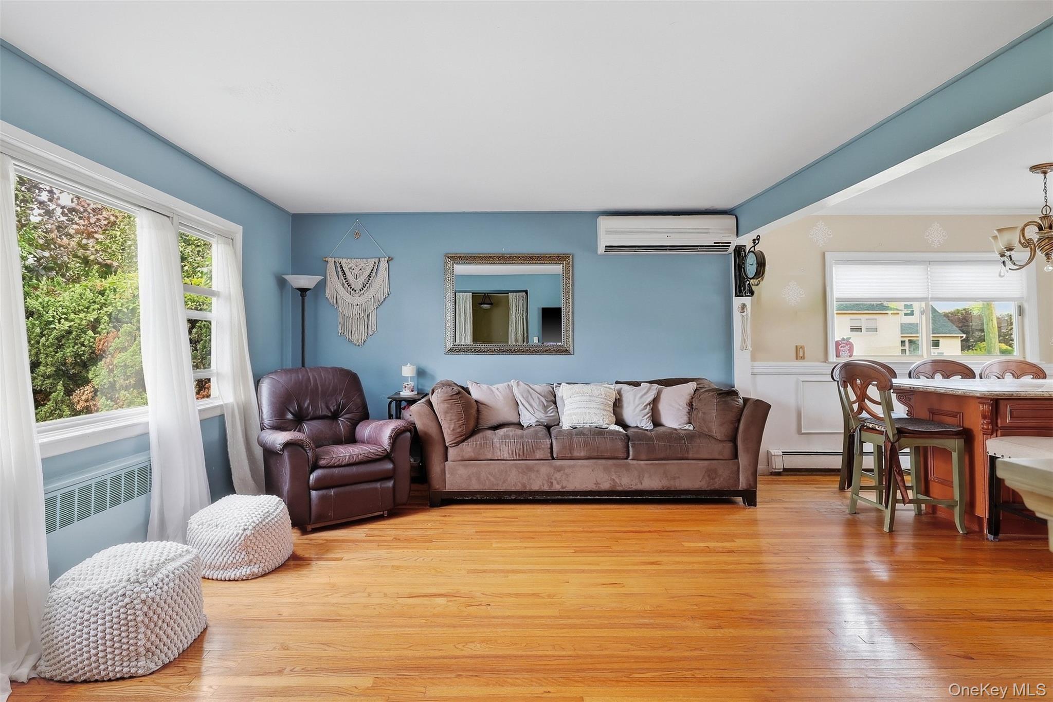 208 Island Parkway Property Photo 4