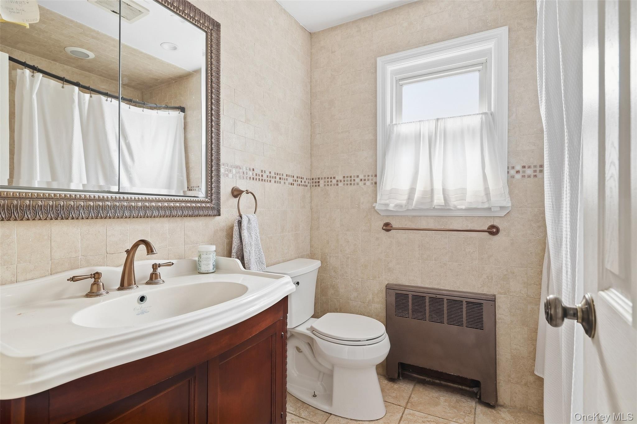 208 Island Parkway Property Photo 13
