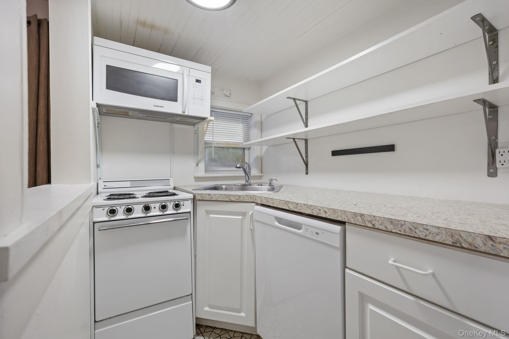 1300-1302 Route 22 Property Photo 30