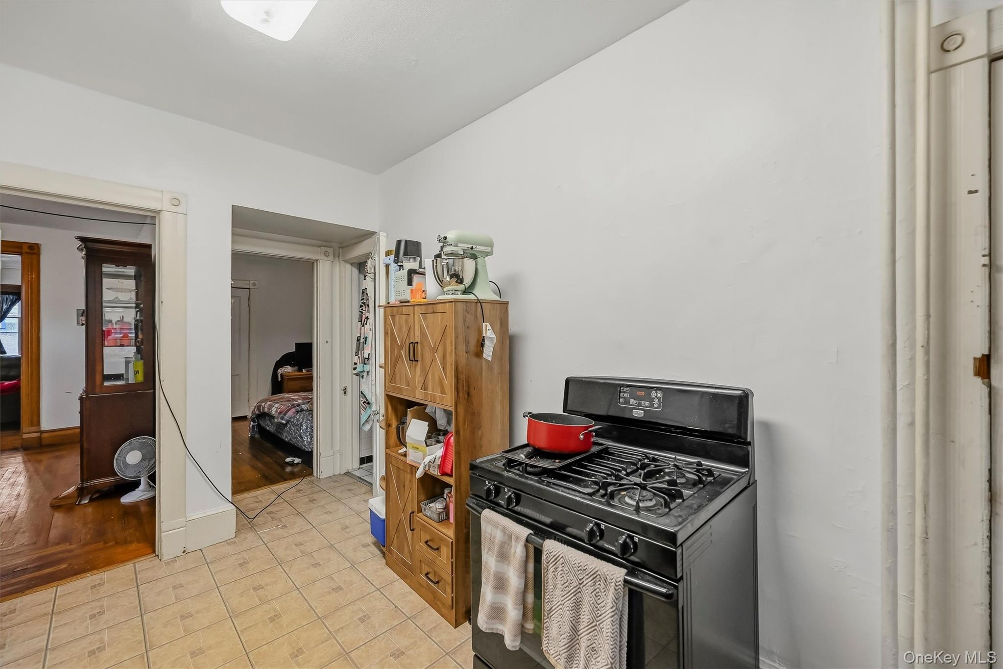 320 Church Street Property Photo 13