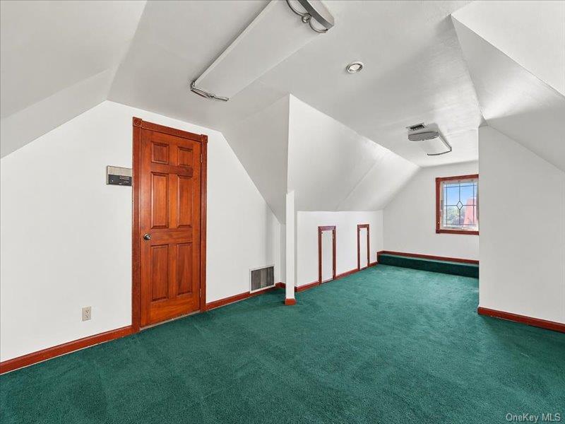 63-19 Everton Street Property Photo 20