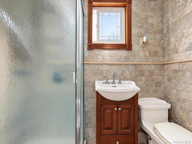 63-19 Everton Street Property Photo 22