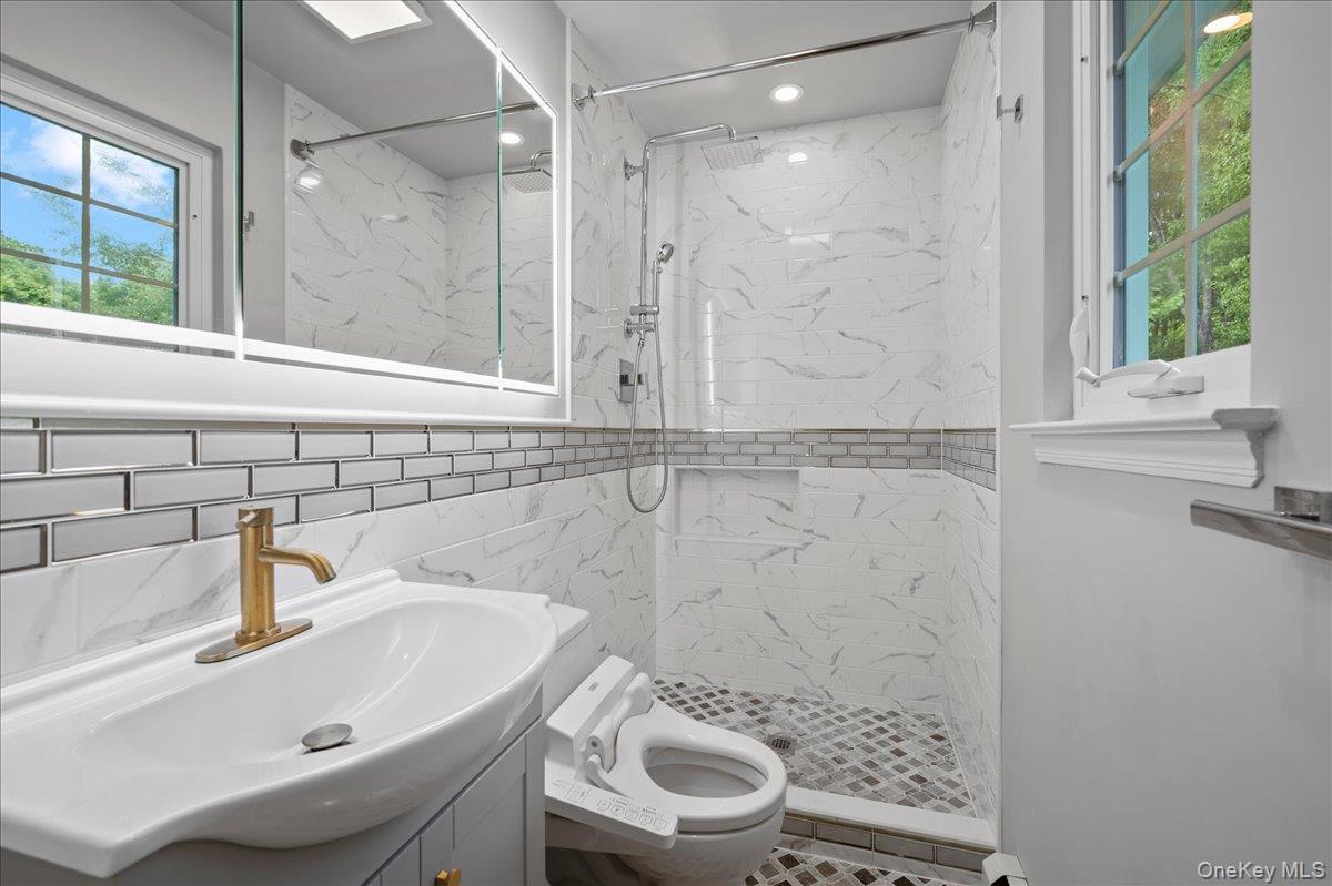 15 Watergate Drive Property Photo 17