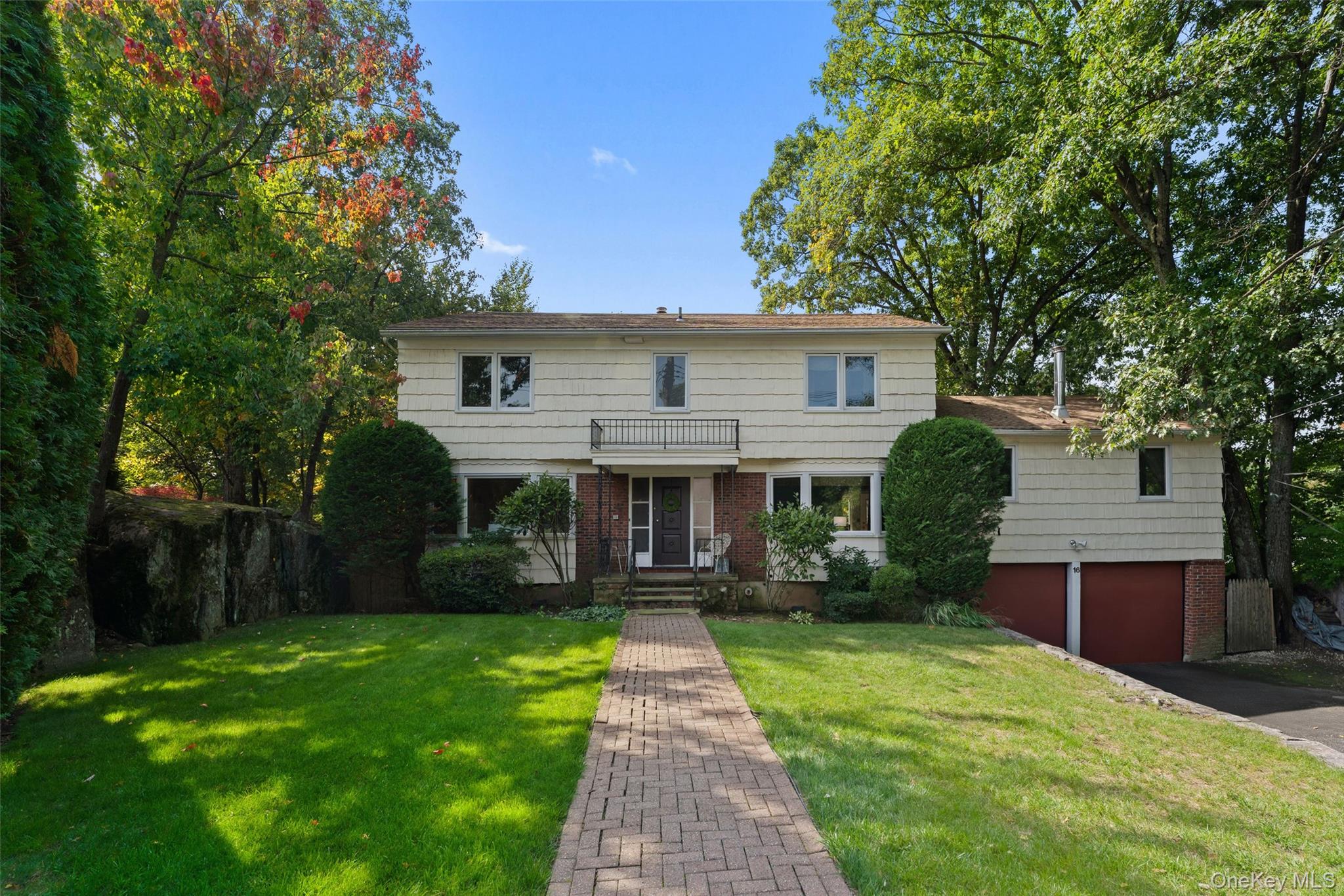 16 Cadillac Drive Property Photo 1