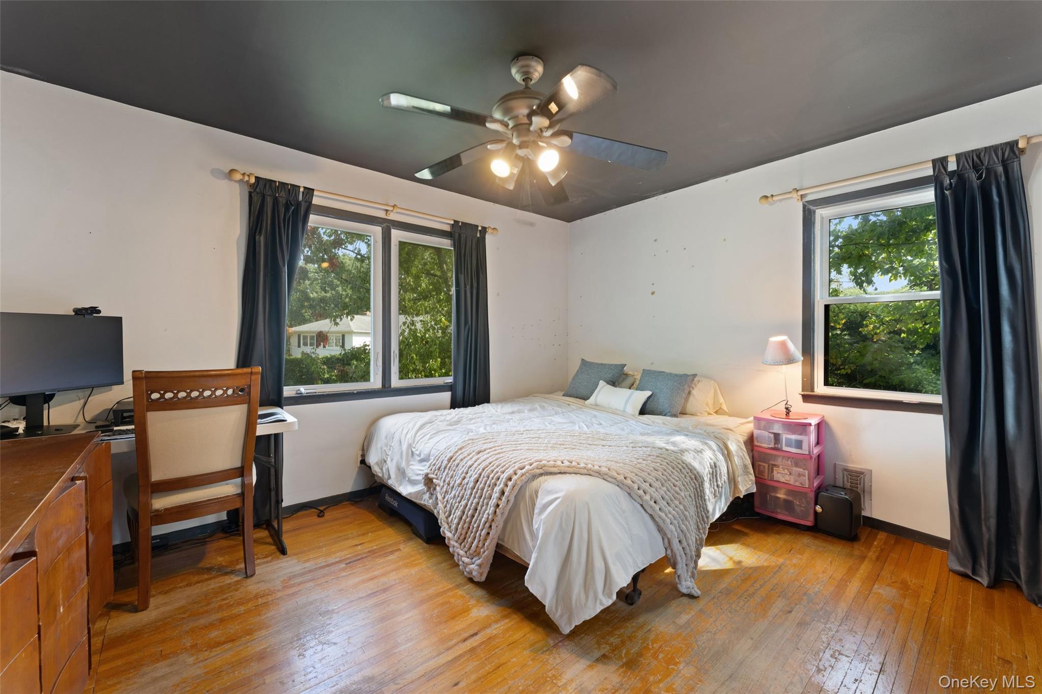 16 Cadillac Drive Property Photo 20