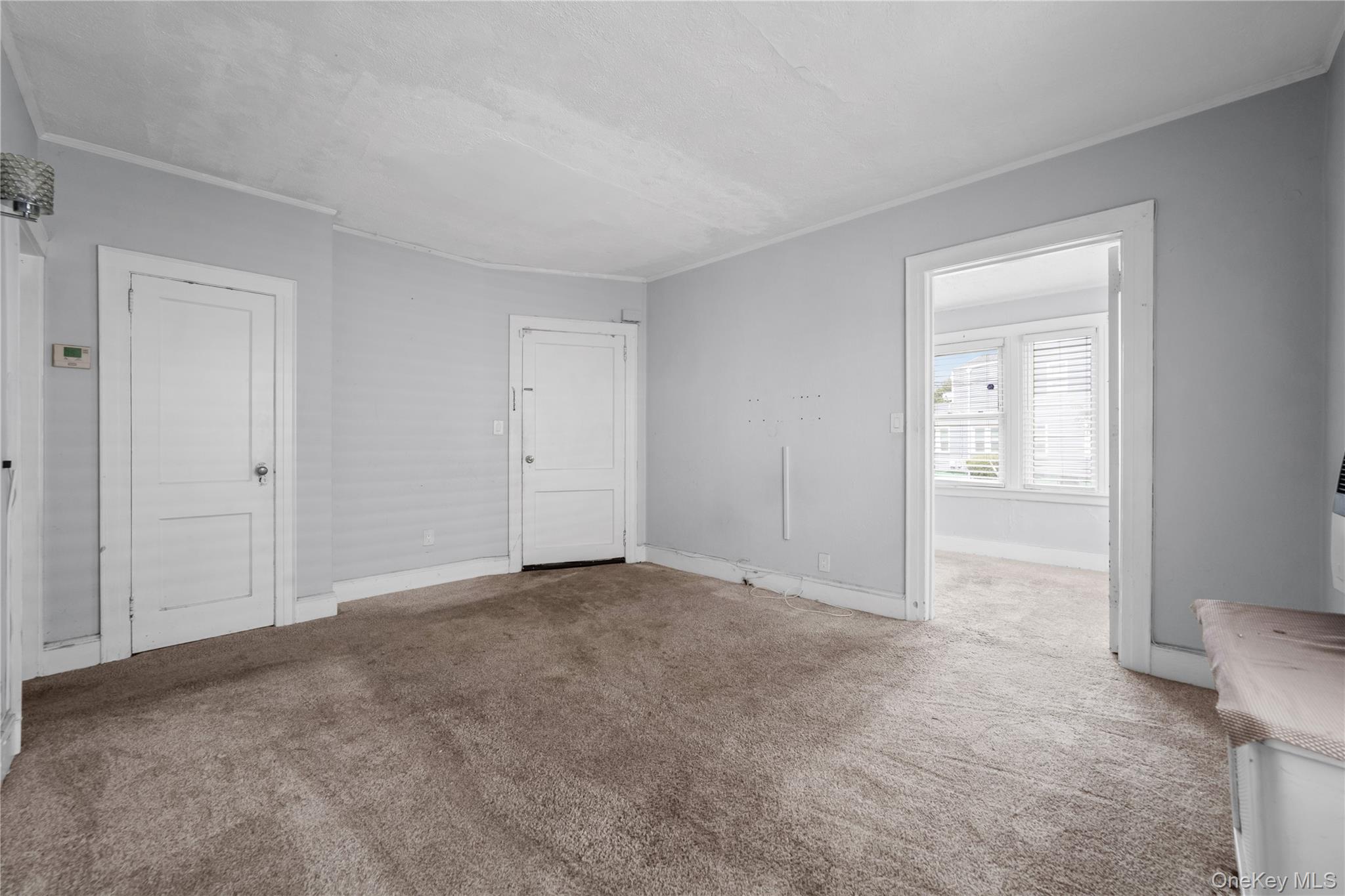 231-08 Mentone Avenue Property Photo 4