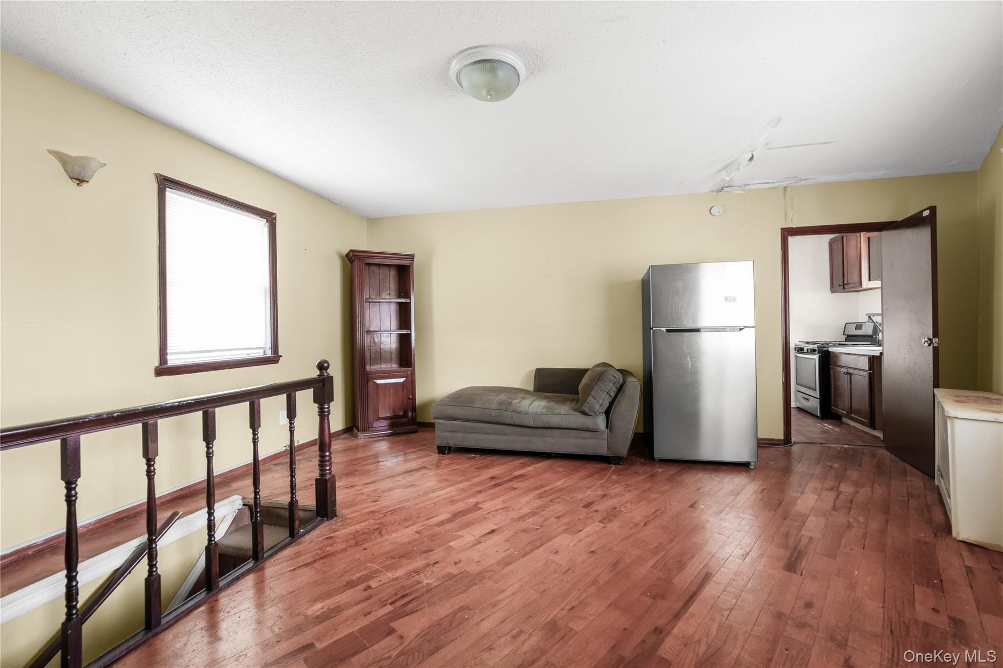 231-08 Mentone Avenue Property Photo 19