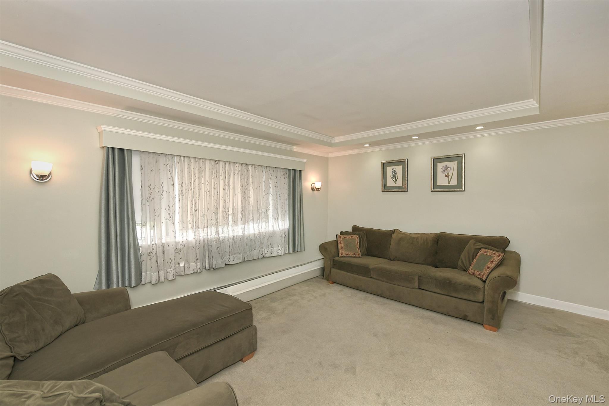 245 N Fulton Avenue Property Photo 5