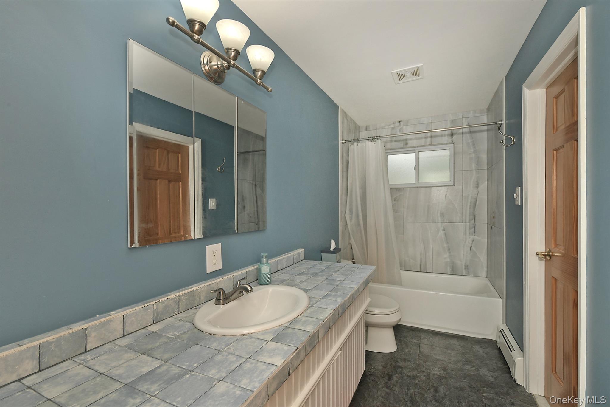 245 N Fulton Avenue Property Photo 13