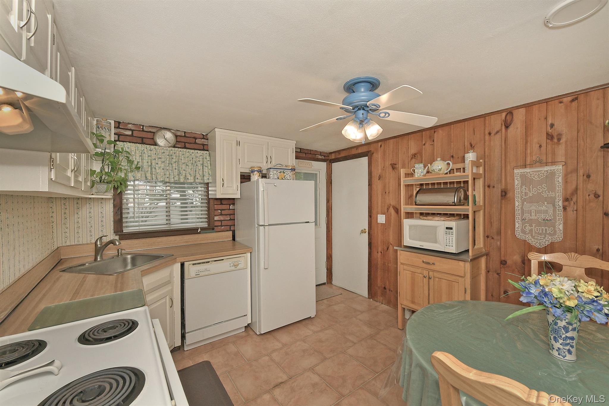 245 N Fulton Avenue Property Photo 21