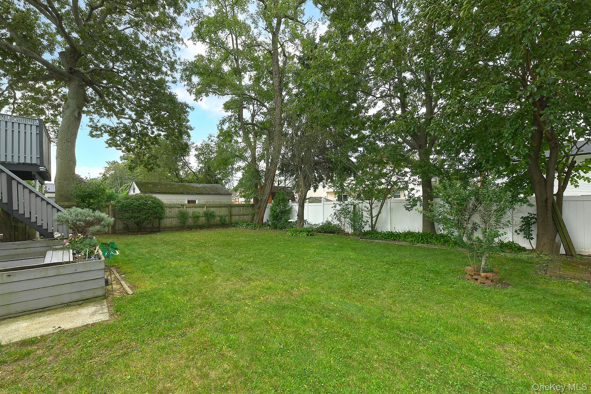 245 N Fulton Avenue Property Photo 27