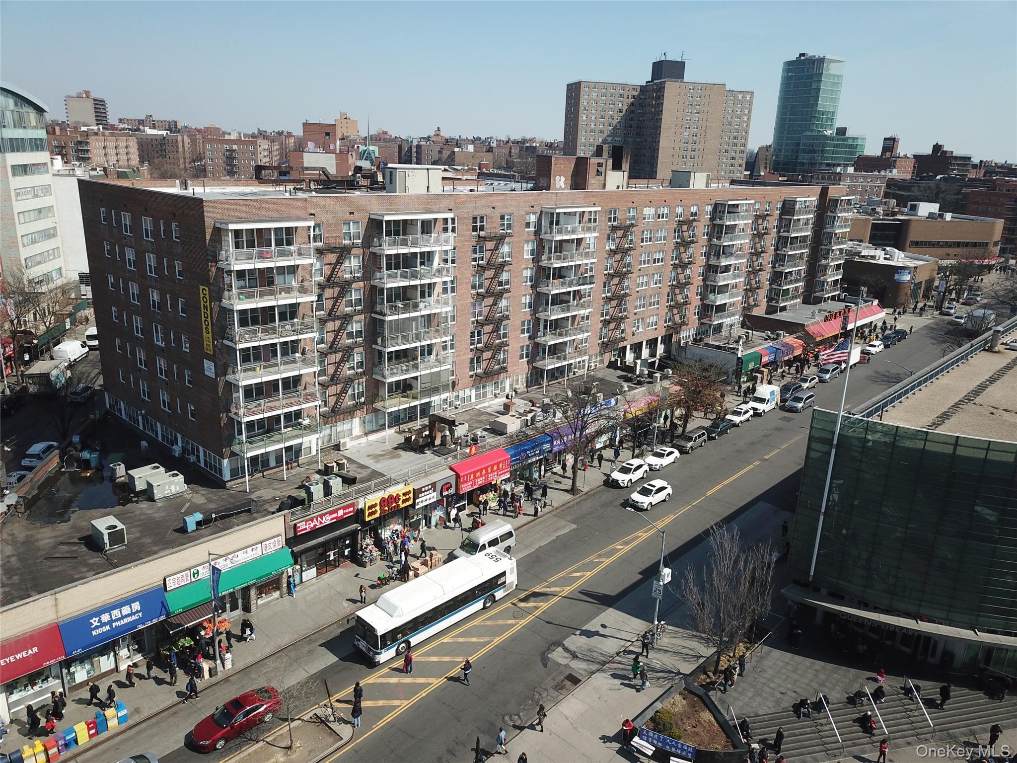 4125 Kissena Boulevard 2t Property Photo 1
