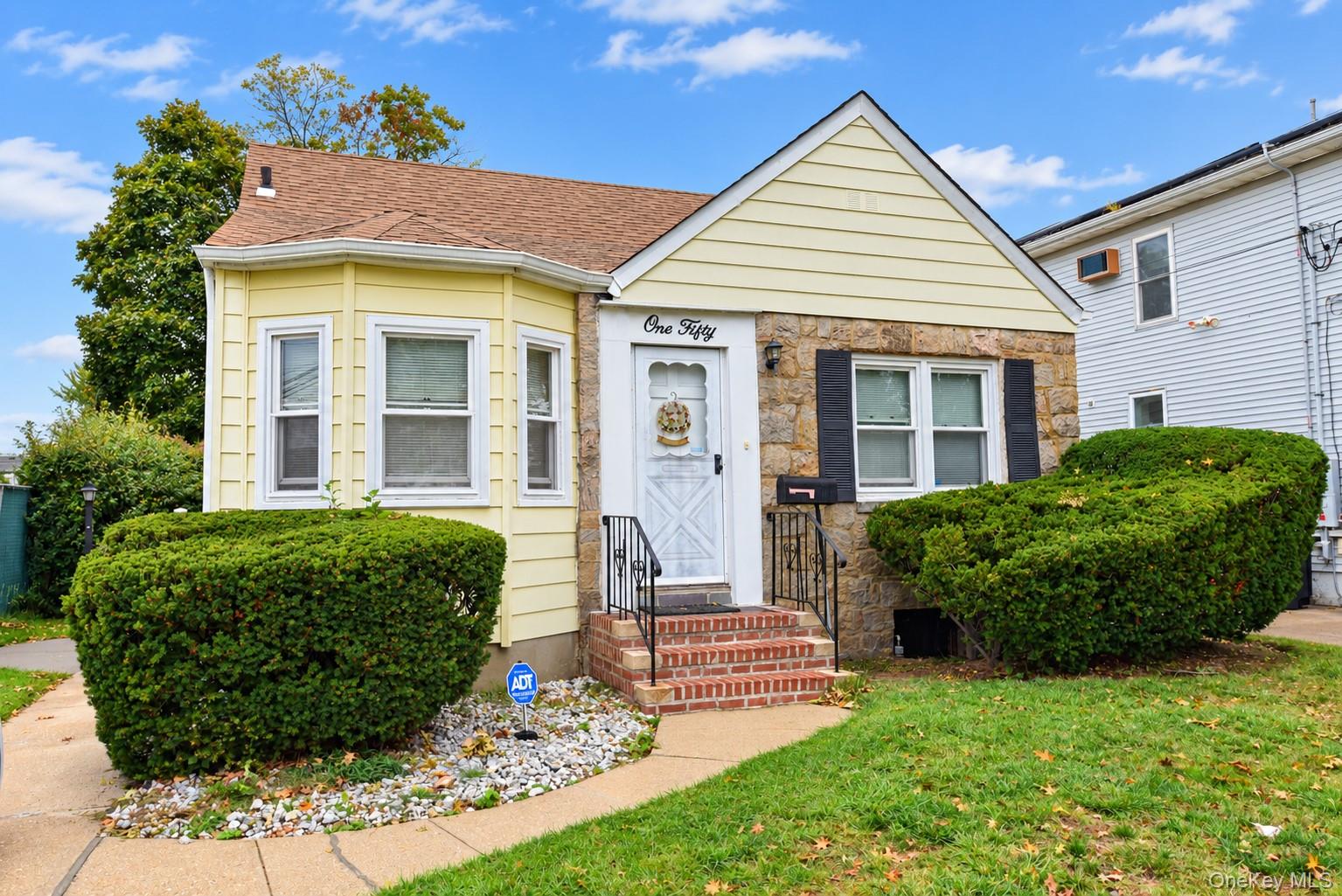 150 Franklin Street Property Photo 1