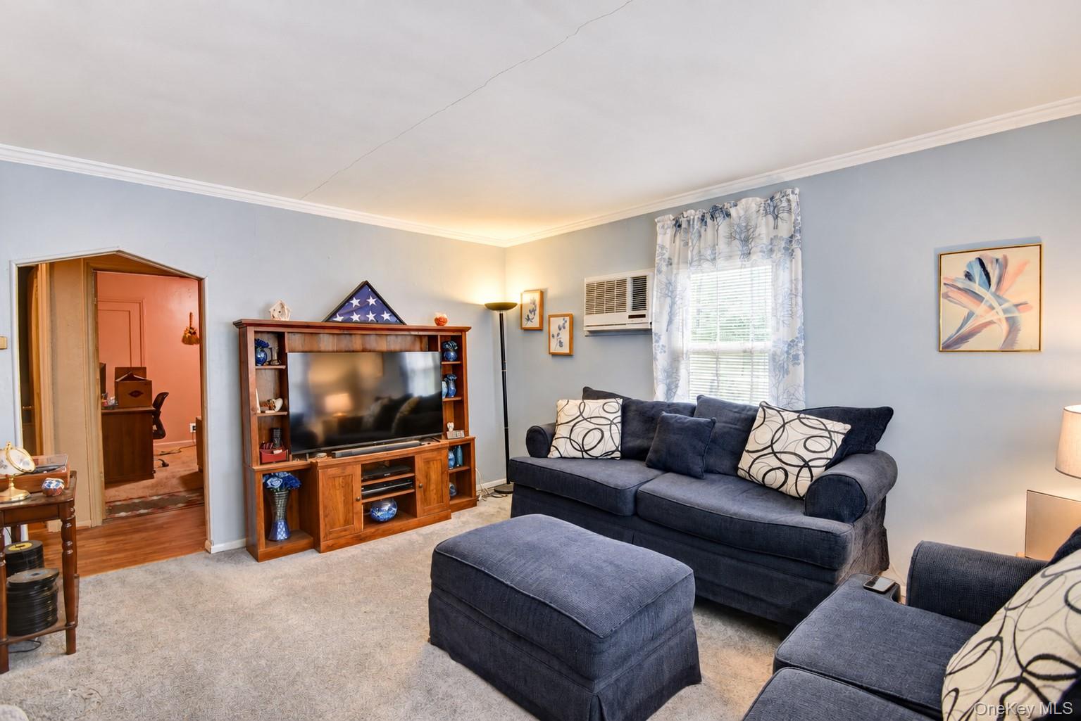 150 Franklin Street Property Photo 2