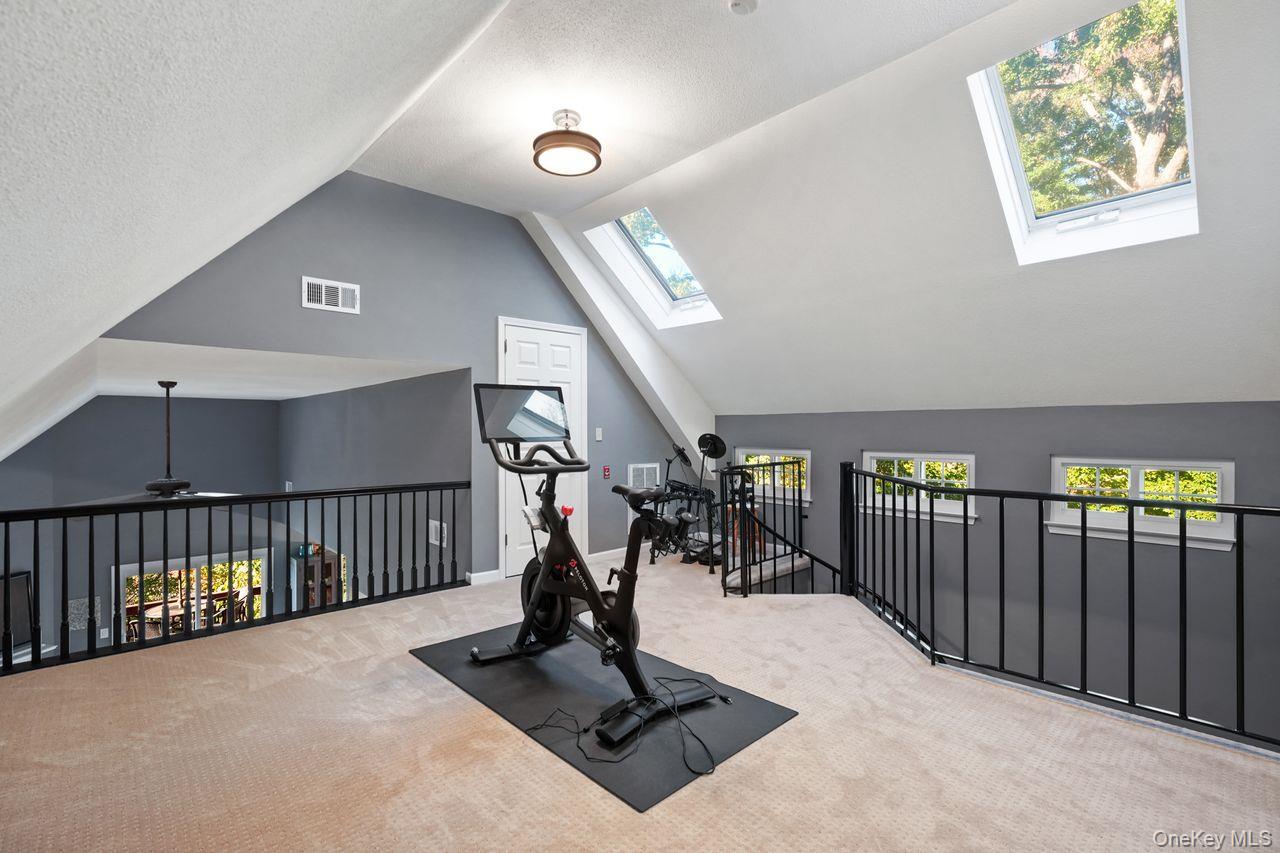 306 Orchard Hill Lane Property Photo 16
