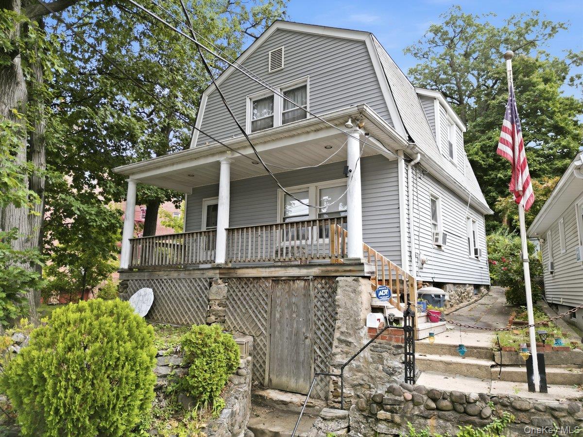258 Mclean Avenue Property Photo 1