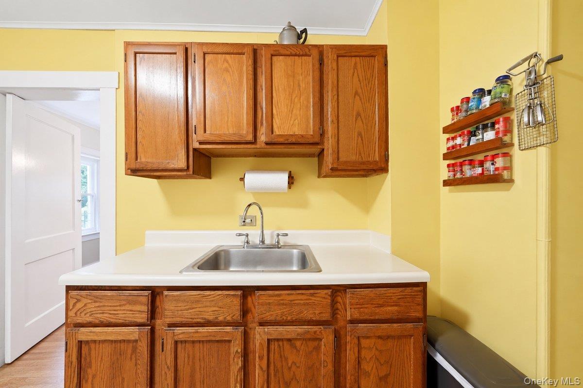258 Mclean Avenue Property Photo 10