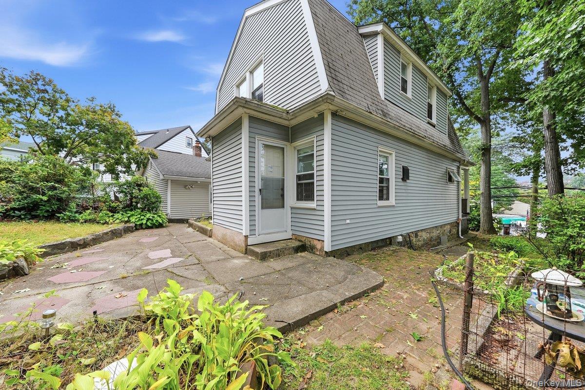 258 Mclean Avenue Property Photo 27