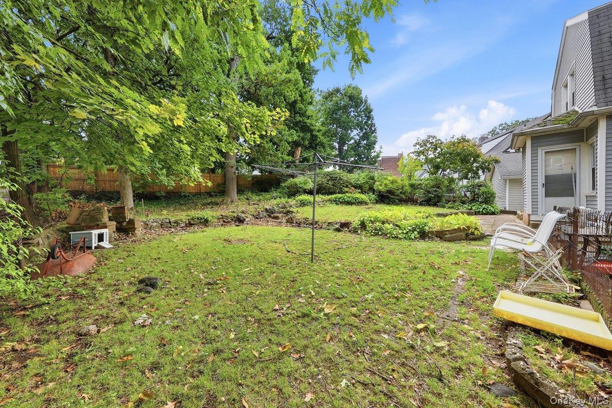 258 Mclean Avenue Property Photo 30