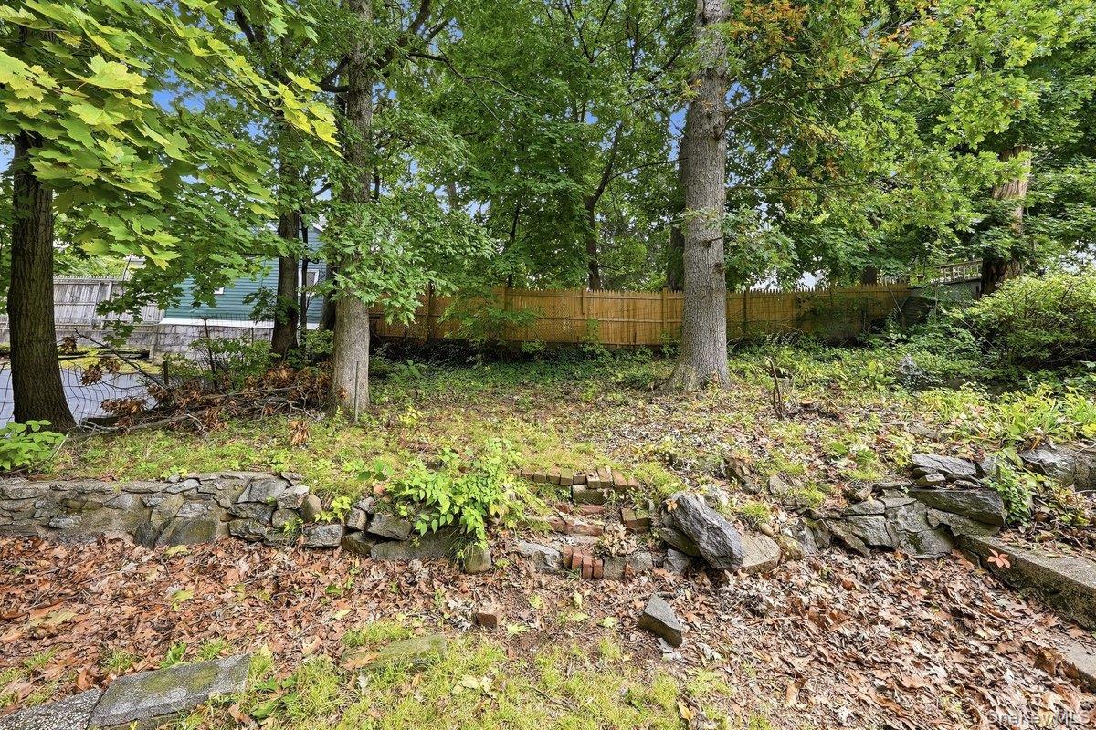 258 Mclean Avenue Property Photo 33