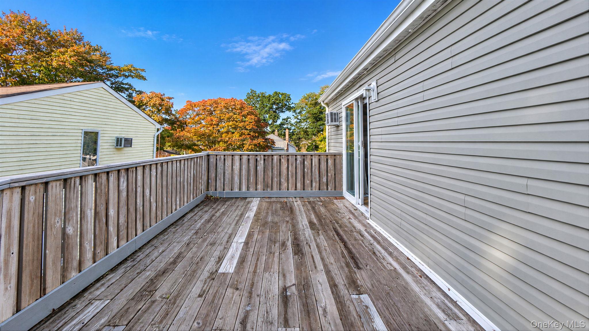 73 Lynbrook Drive Property Photo 18