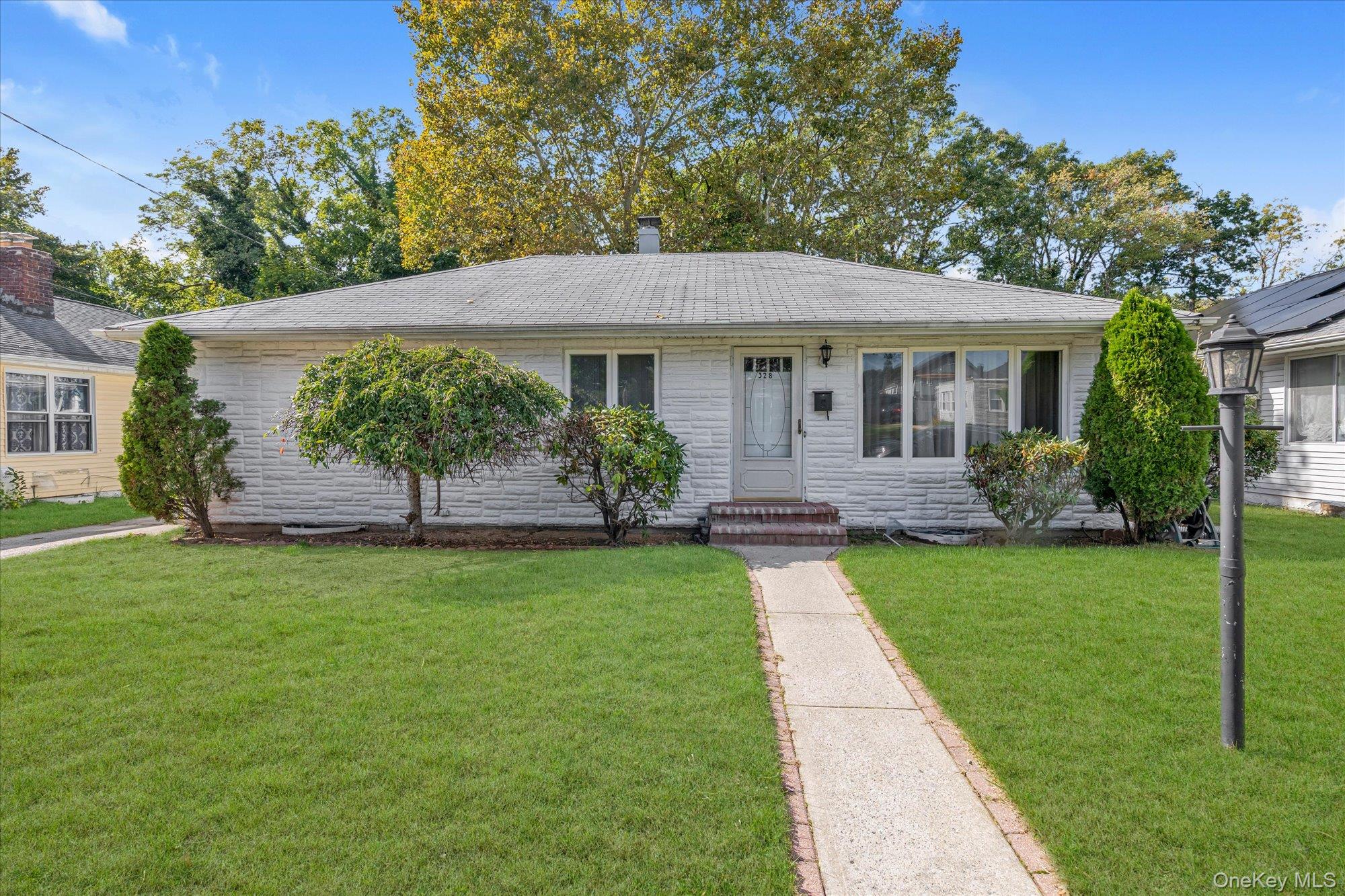 1058555 Property Photo 1