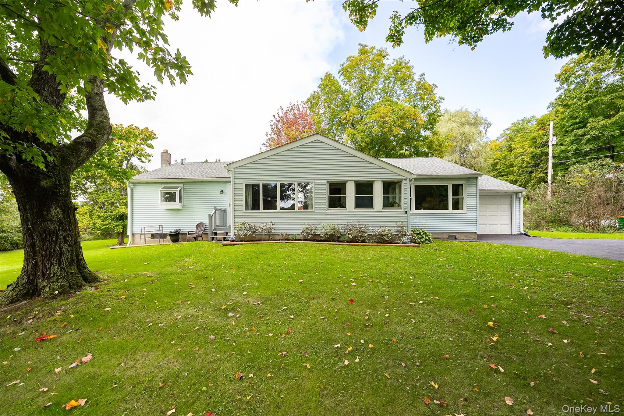 11 Bloomer Road Property Photo 2