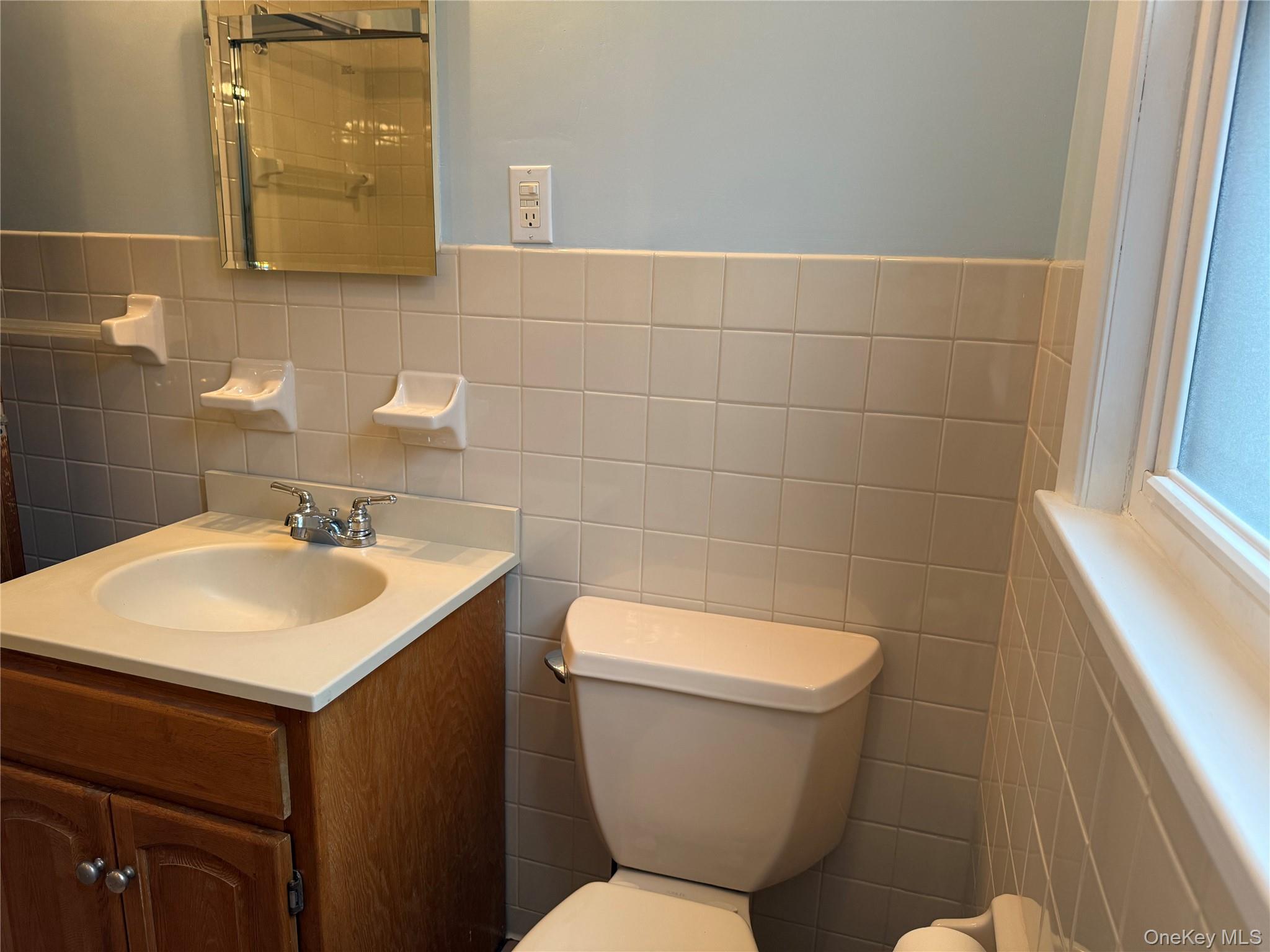 3821 218 St 2 Floor Property Photo 4