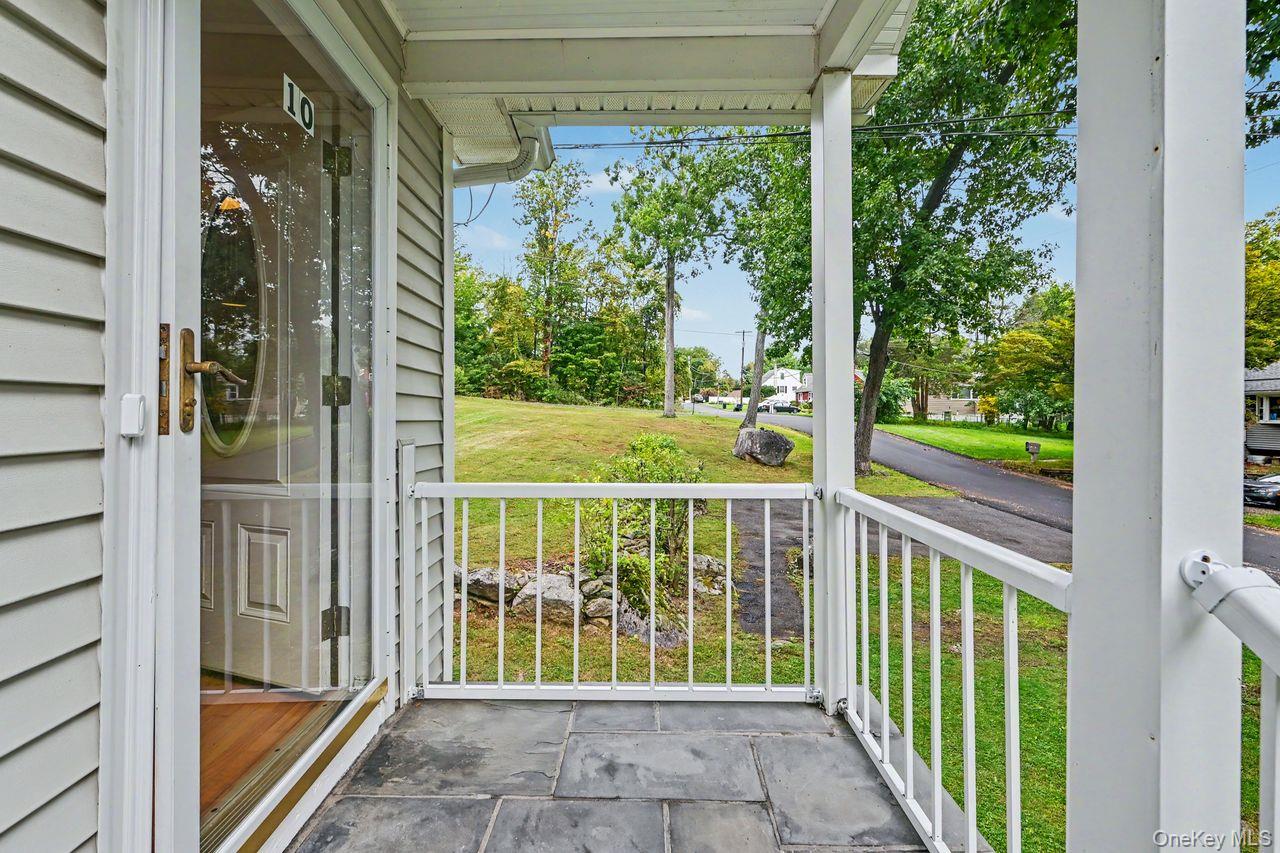 10 Palisades Road Property Photo 3