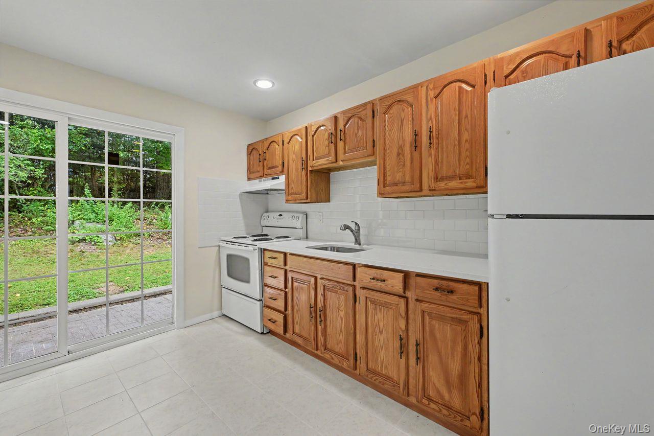 10 Palisades Road Property Photo 11