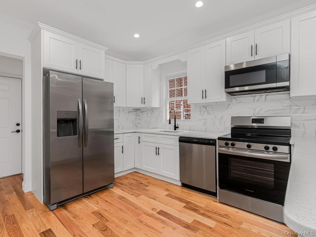 560 Linden Boulevard Property Photo 5