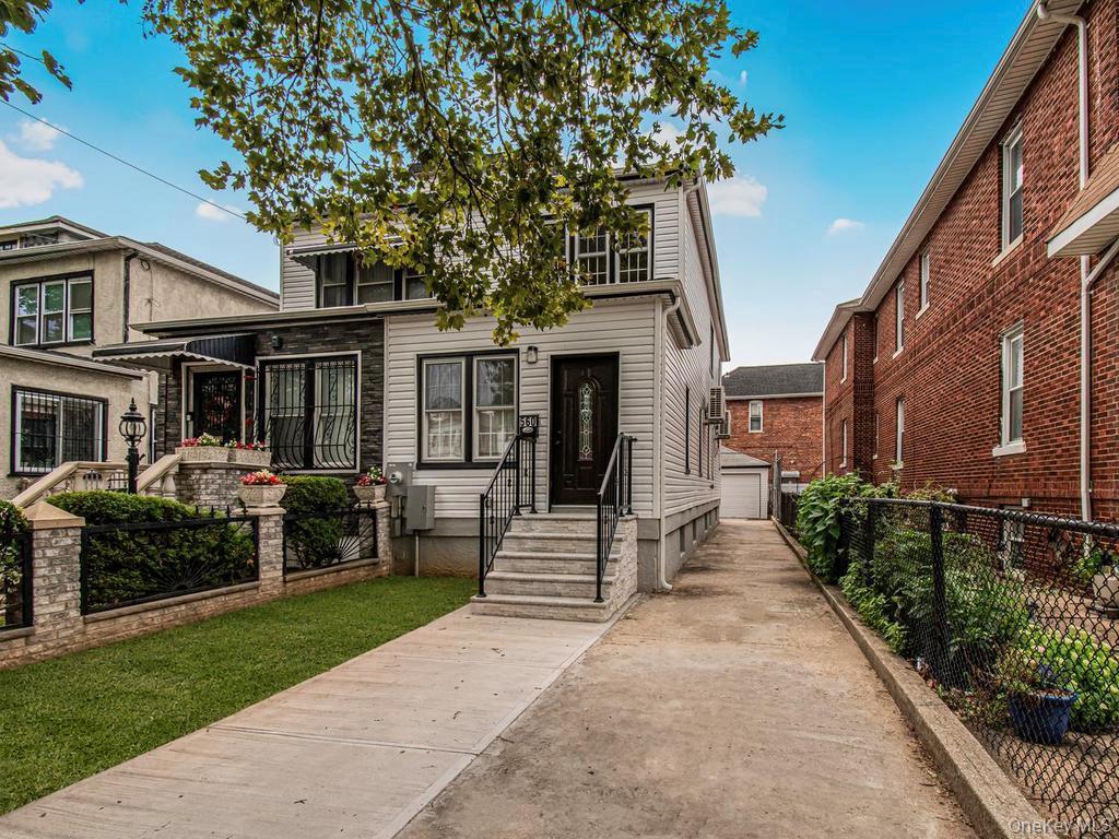 560 Linden Boulevard Property Photo 17