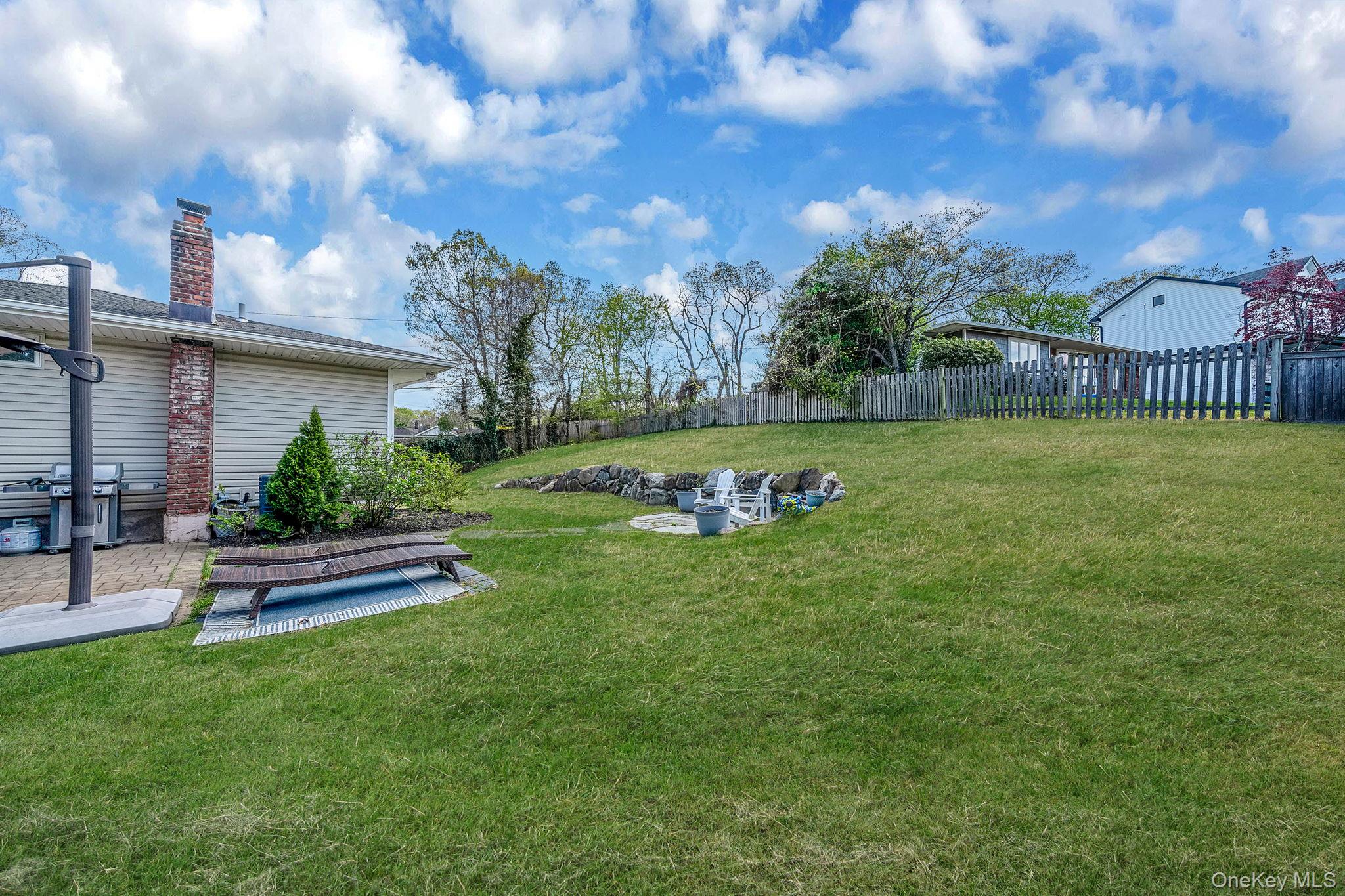 296 Moriches Road Property Photo 39