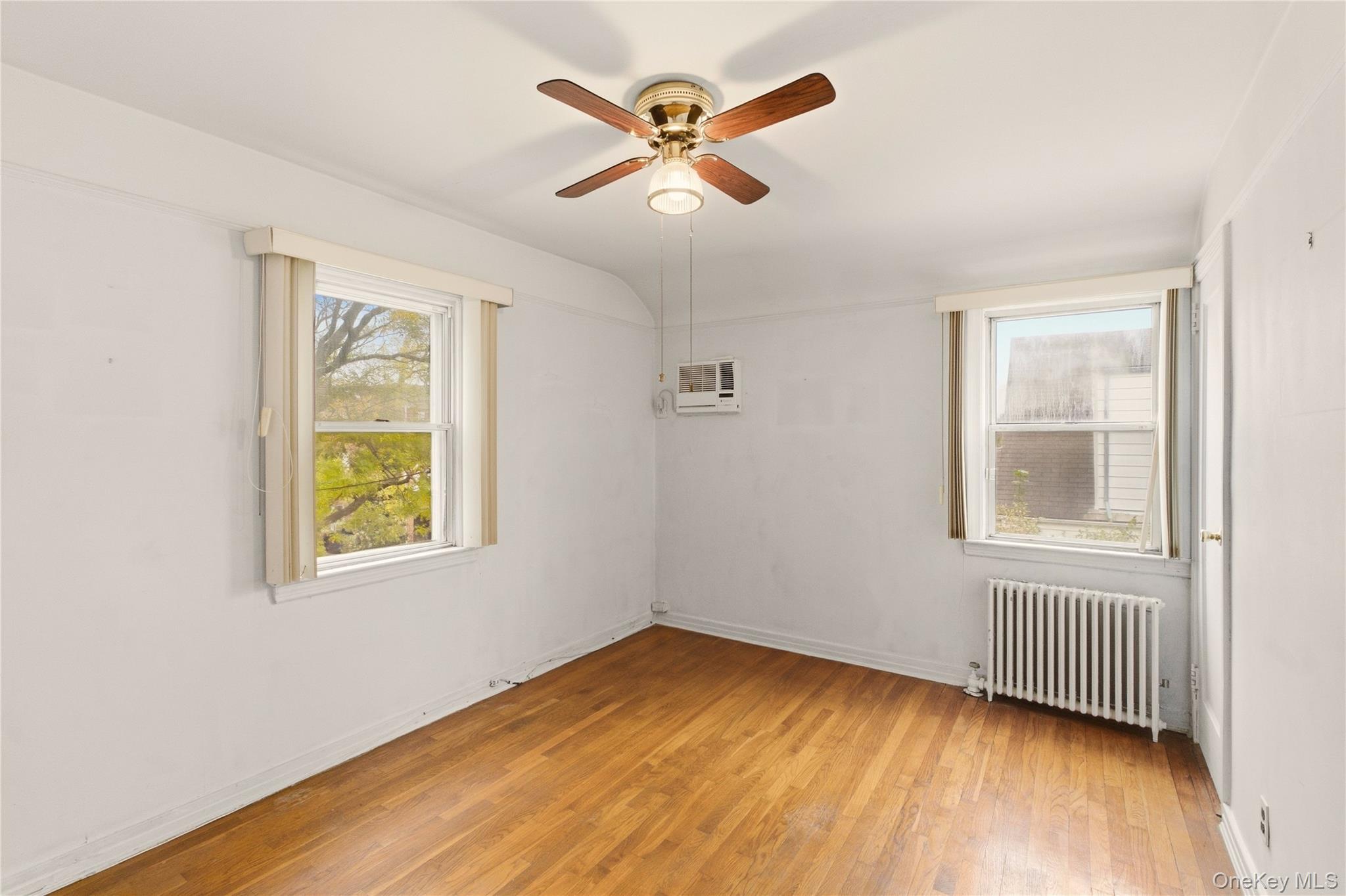 163-68 25th Avenue Property Photo 14