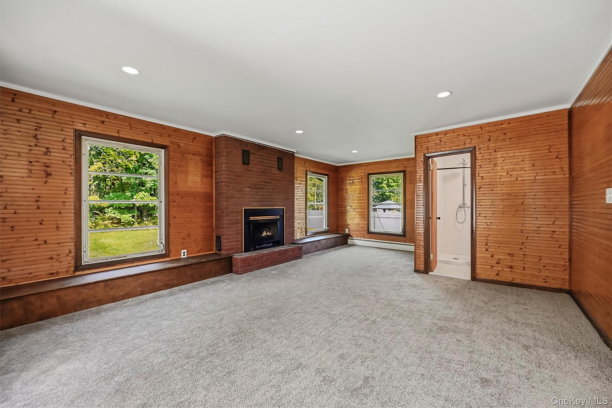 6 Lannis Avenue Property Photo 8