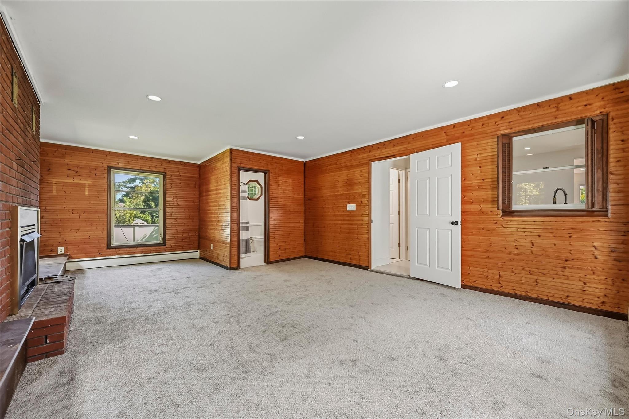 6 Lannis Avenue Property Photo 9