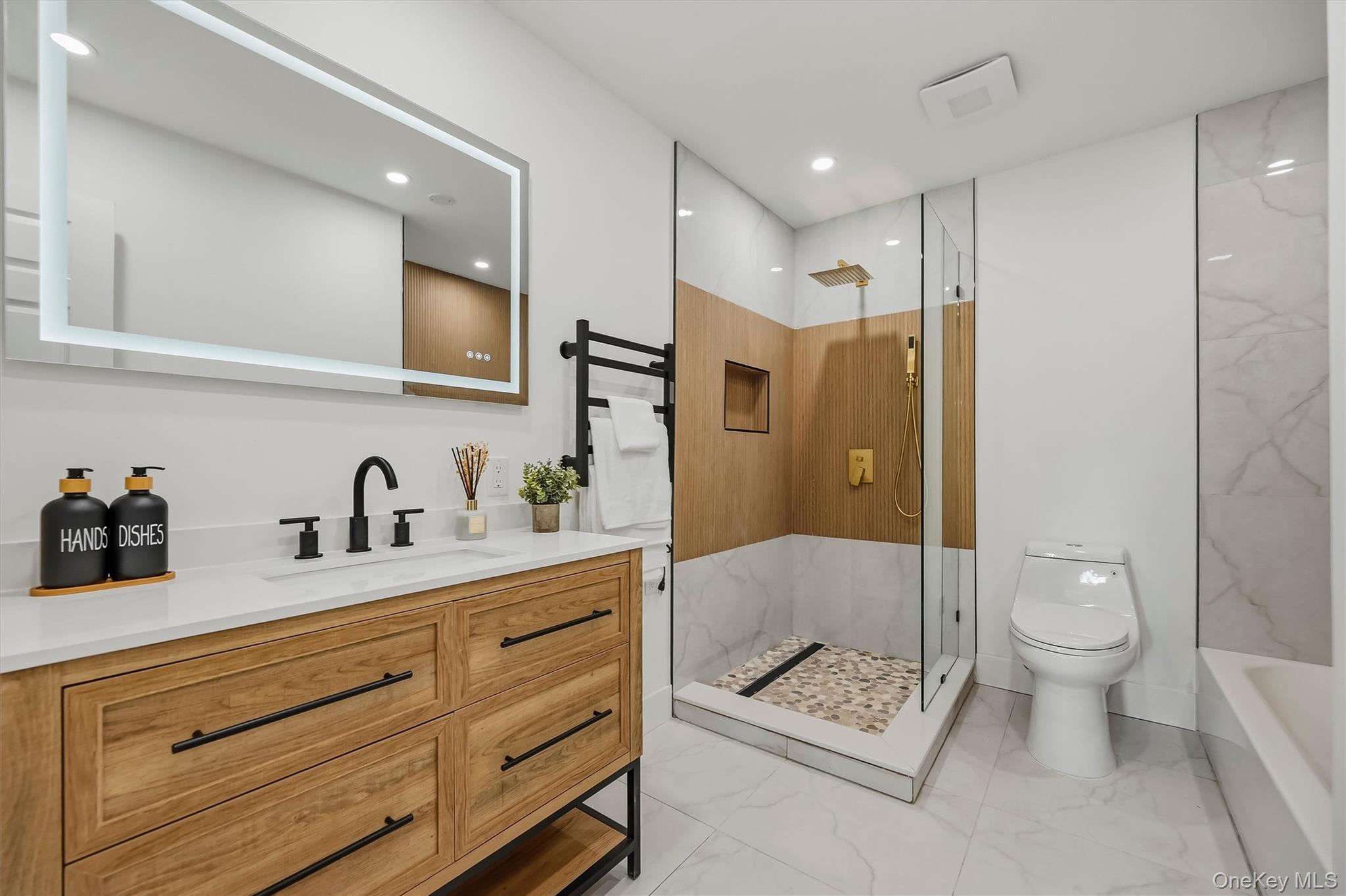 6 Lannis Avenue Property Photo 14