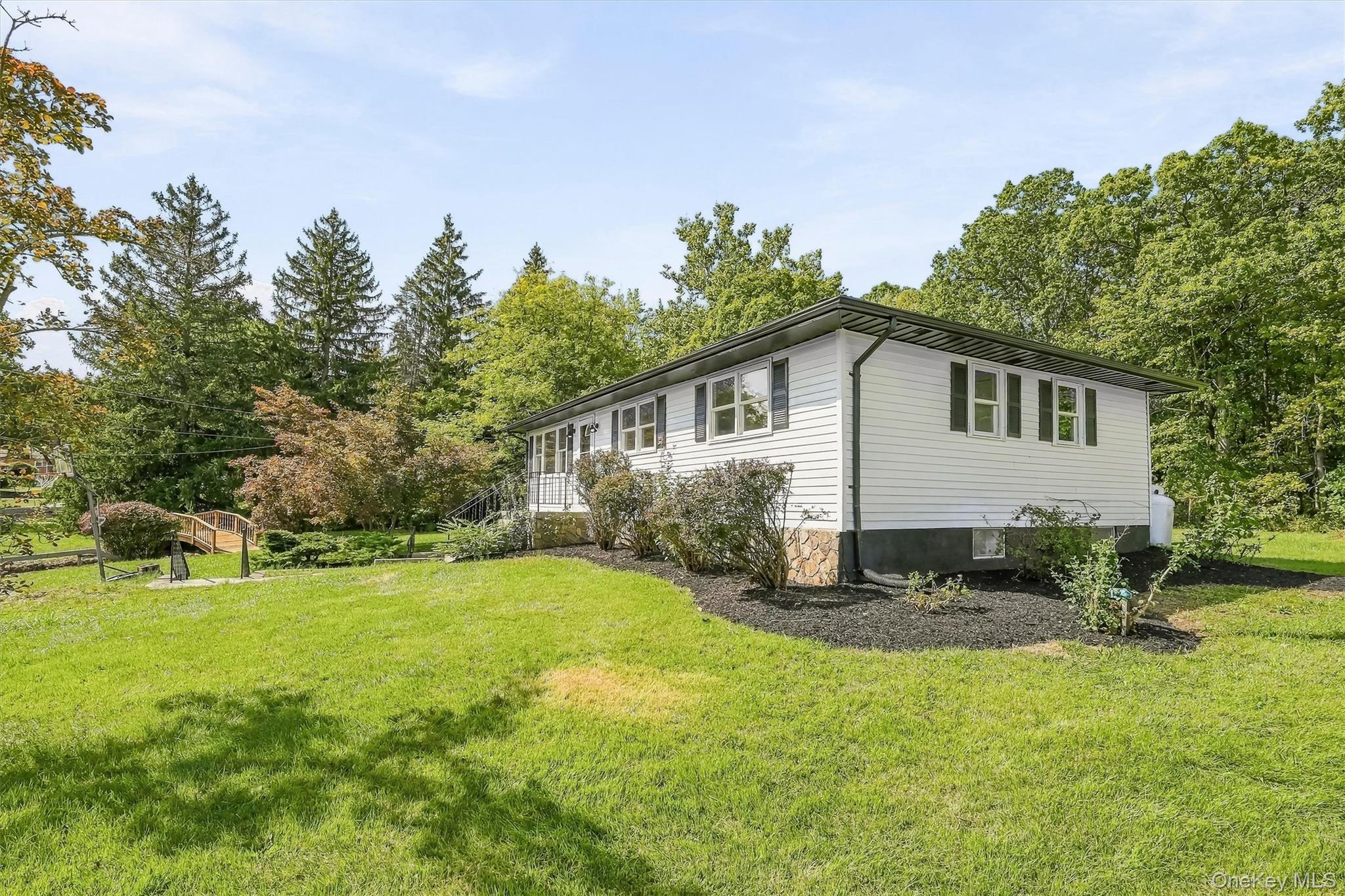 6 Lannis Avenue Property Photo 19