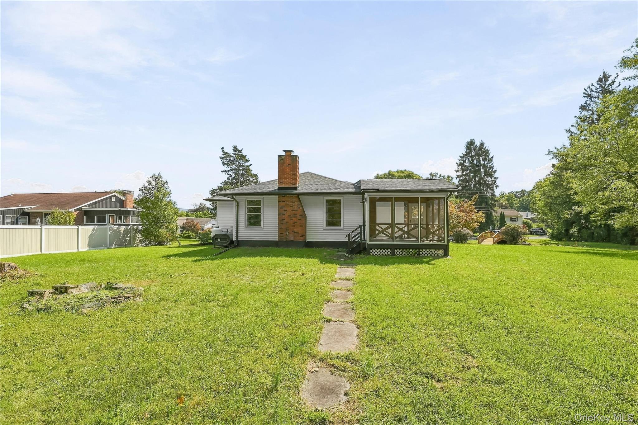 6 Lannis Avenue Property Photo 22
