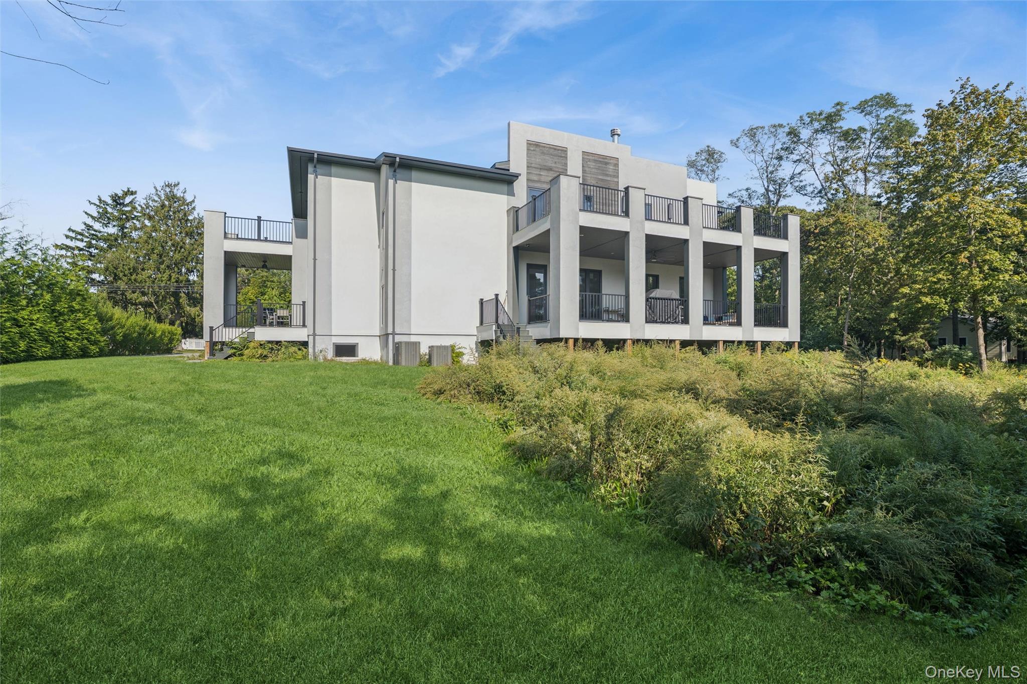 1001 Peconic Bay Boulevard Property Photo 9