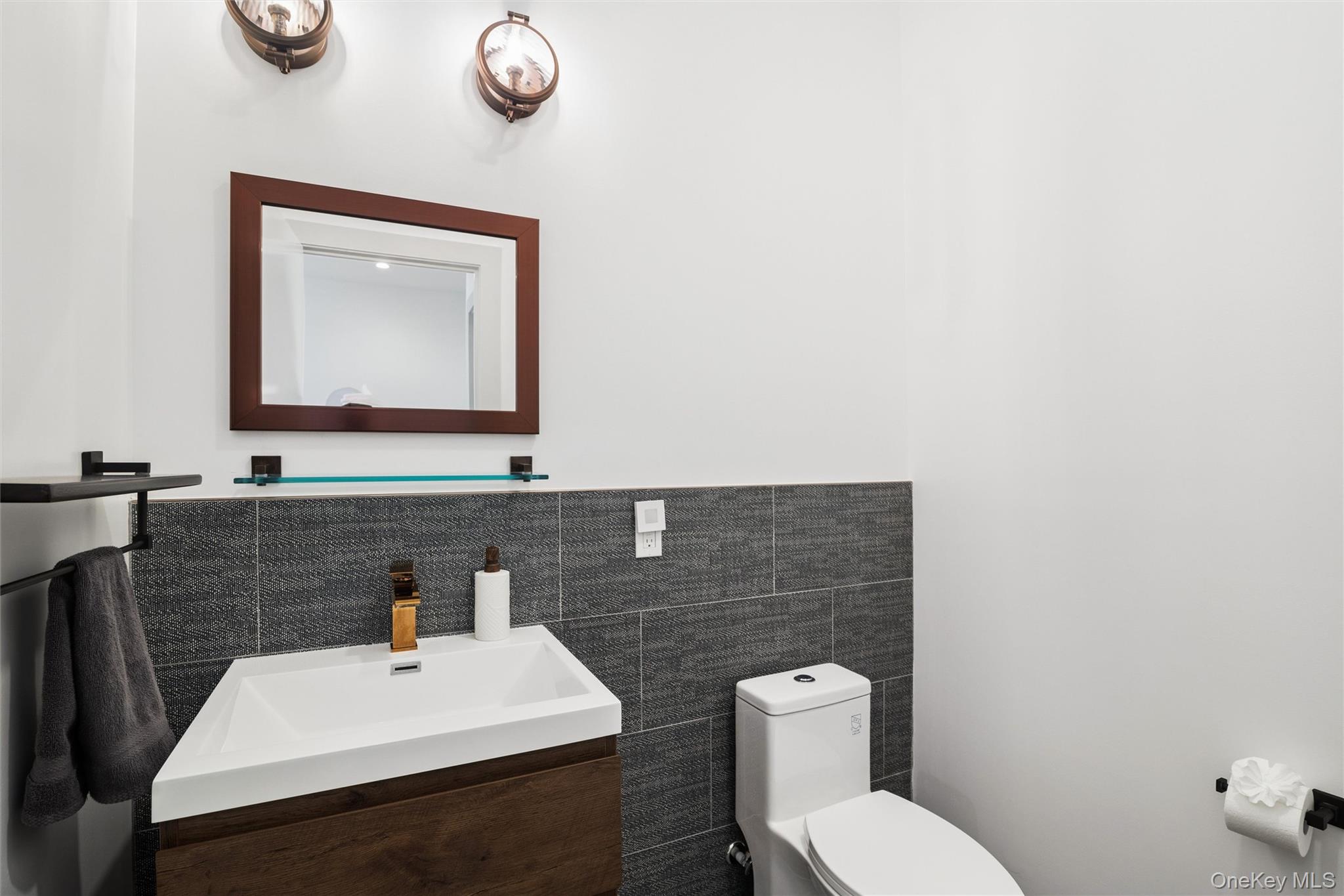 1001 Peconic Bay Boulevard Property Photo 28