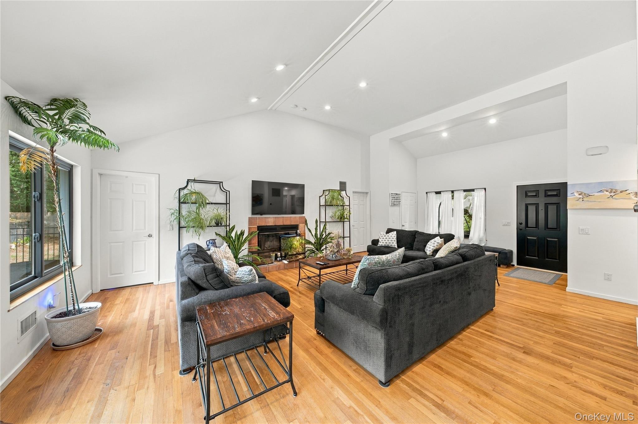 7 Bridle Path Property Photo 5