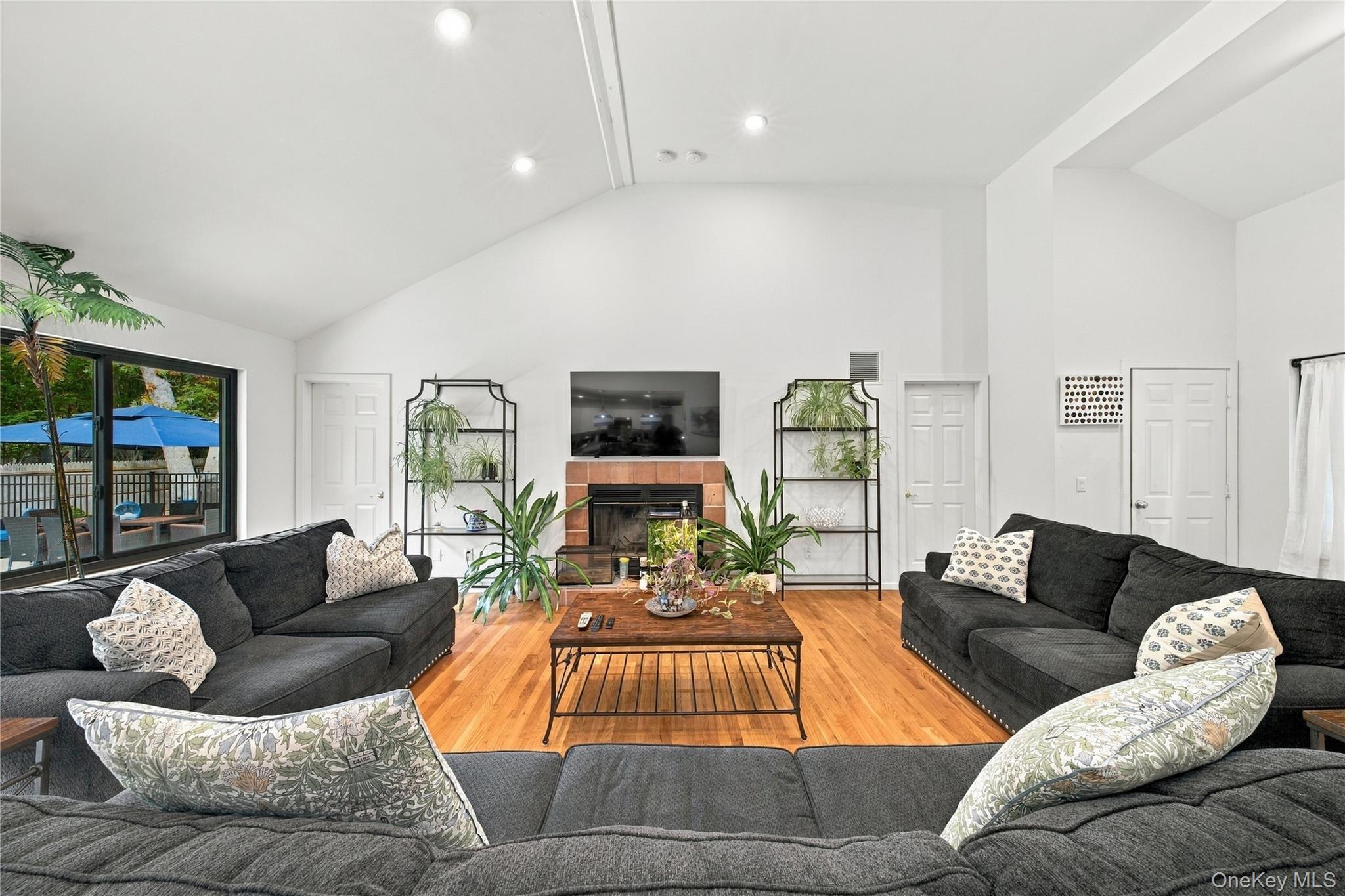 7 Bridle Path Property Photo 6