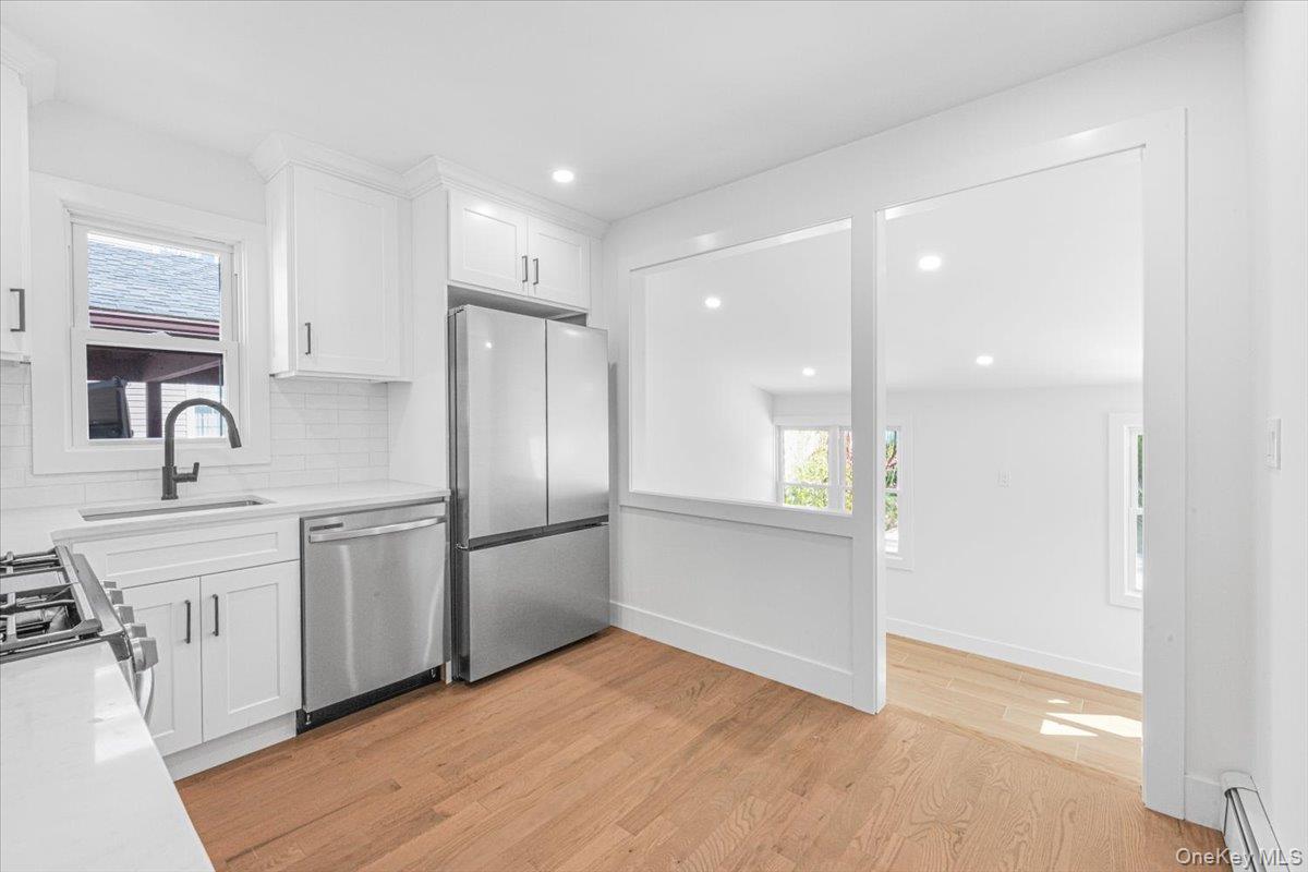 609 Hempstead Gardens Drive Property Photo 12