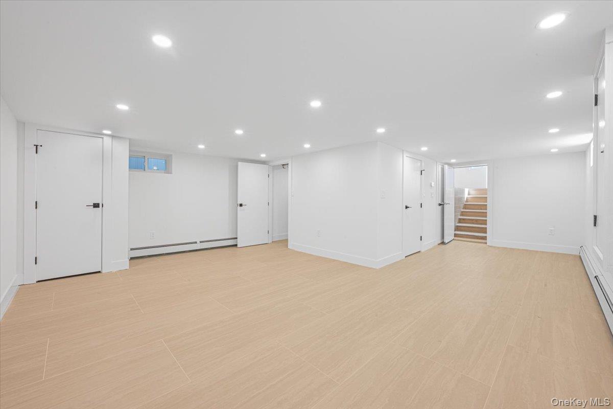609 Hempstead Gardens Drive Property Photo 18