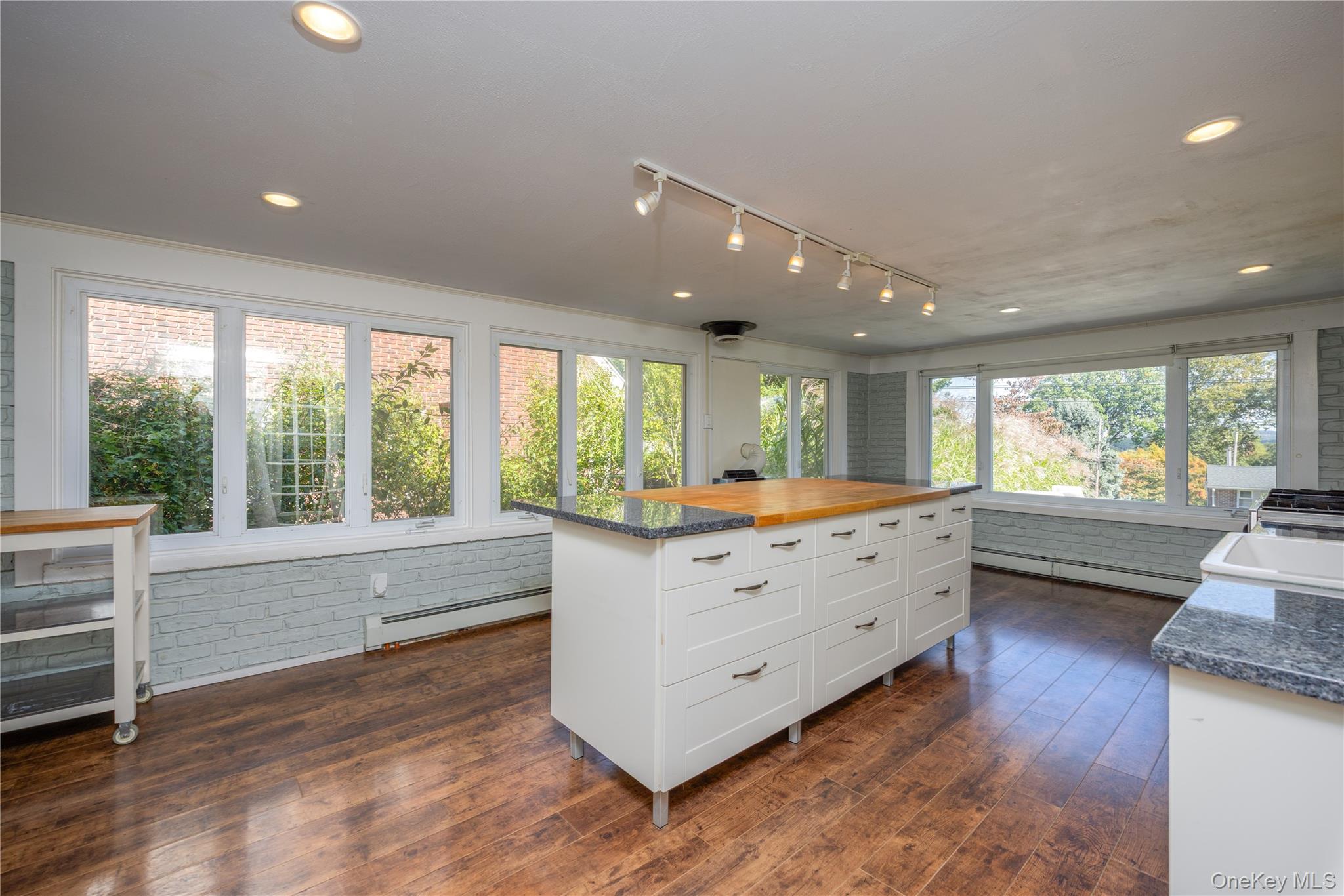 117 Jay Street Property Photo 3