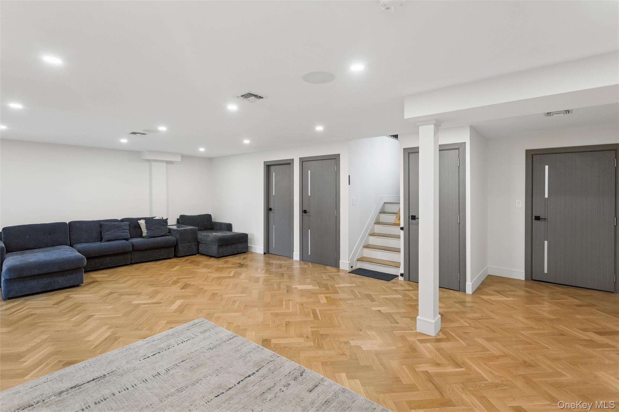 716 Oakland Avenue Property Photo 15