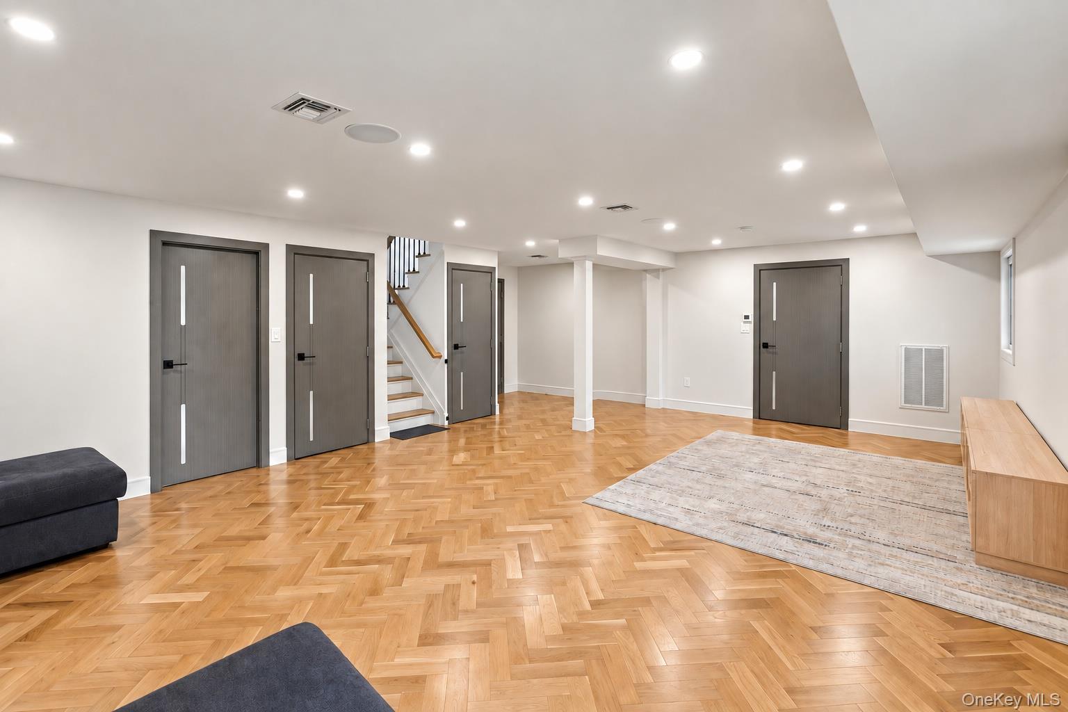 716 Oakland Avenue Property Photo 16