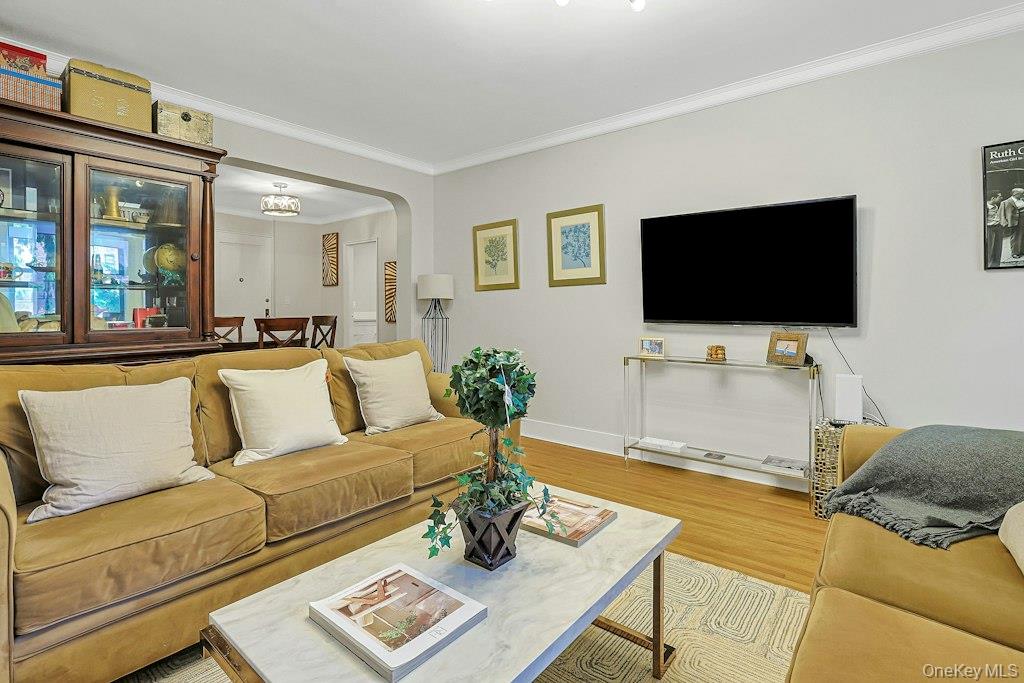 142 Garth Road 3j Property Photo 12