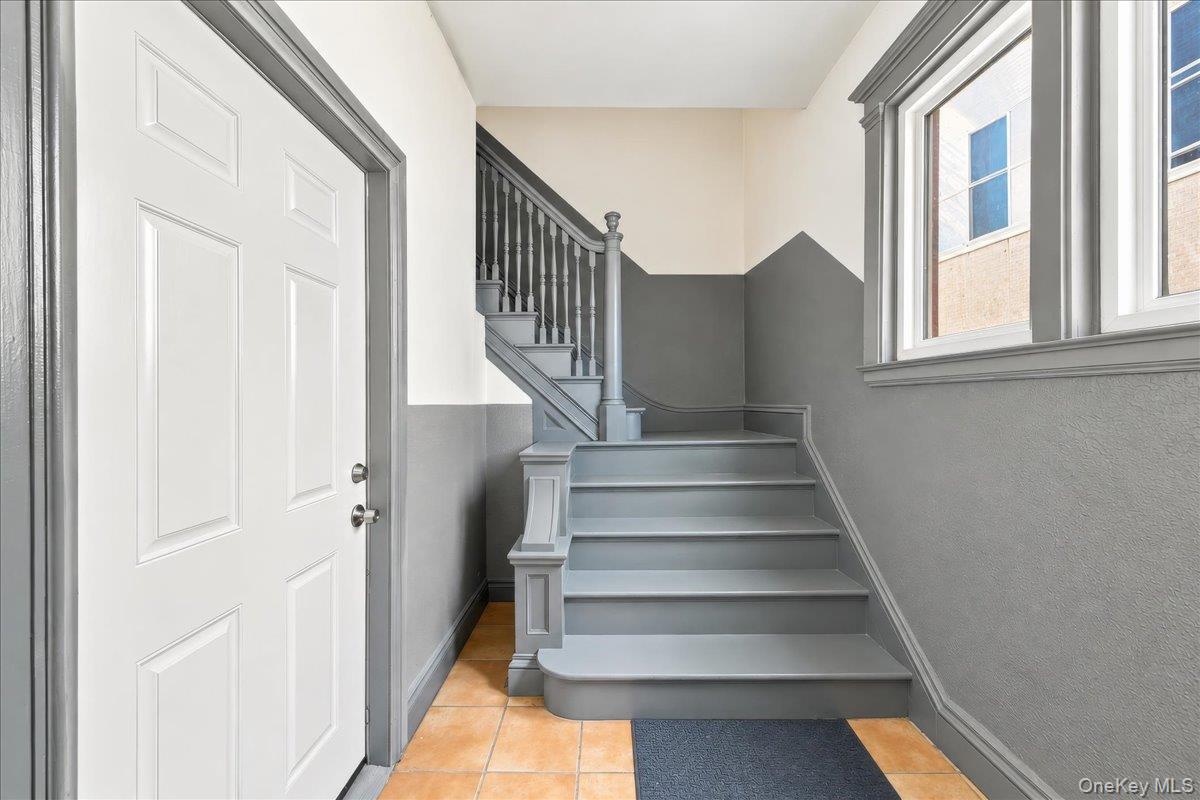 48 S 7th Avenue Property Photo 16